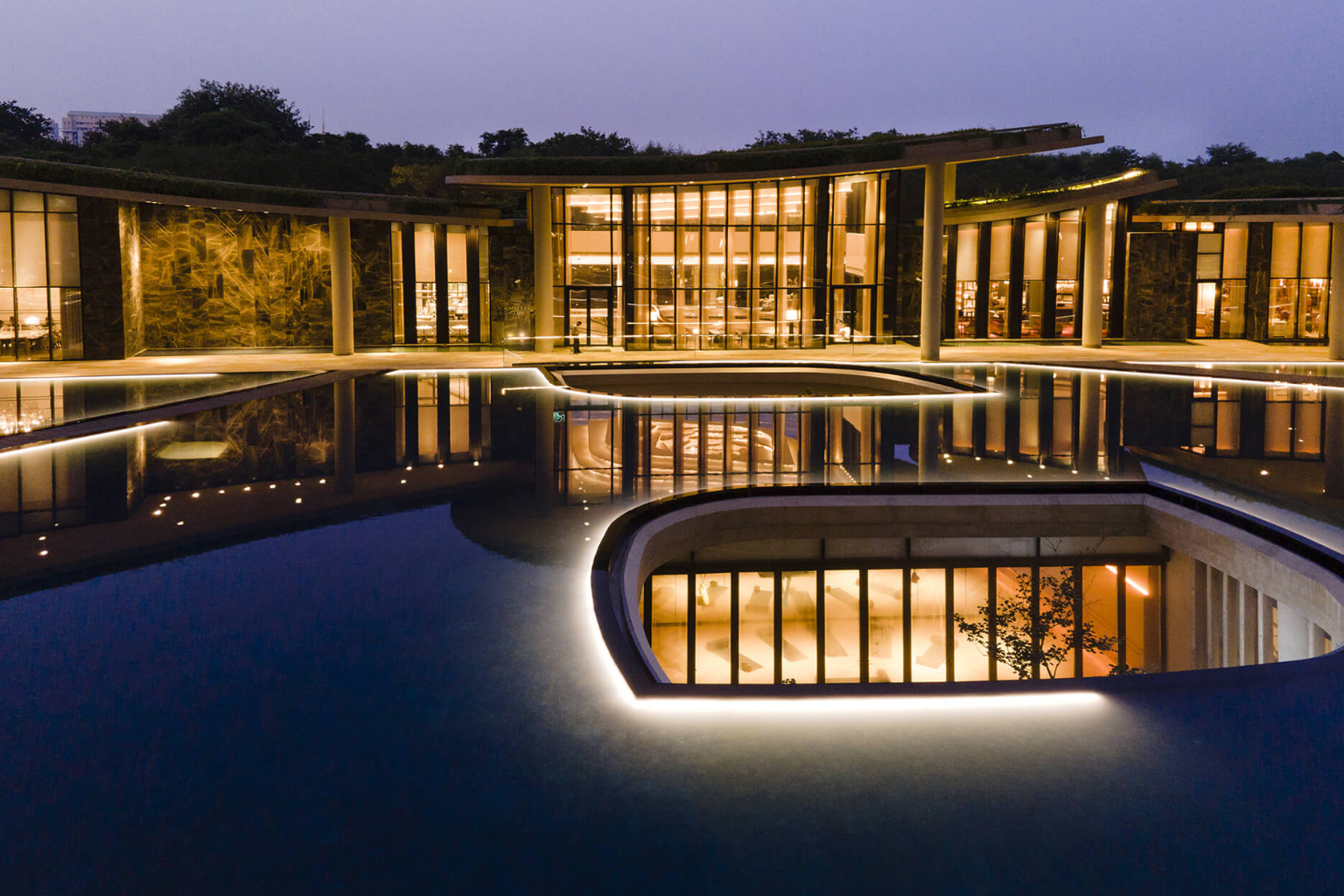 10 acres of landscaped greens at Oberoi Three Sixty North Gurgaon